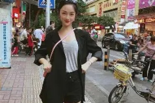 娱乐圈连环瓜：肖奈被传频接站台、牙疼小花被“牺牲”、长腿格格相亲走过场？