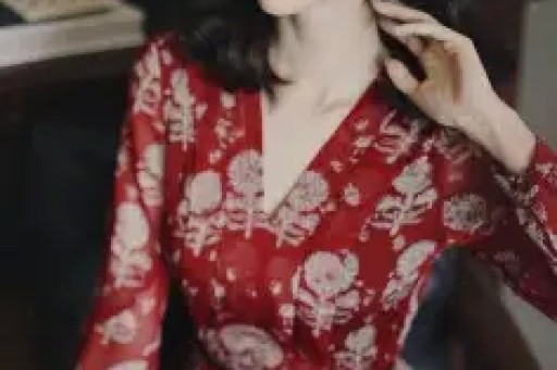 比没钱更糟糕！封杀5年赵薇现状曝光经济状况被扒她翻身无望-第1张图片-