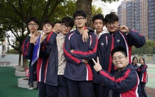 娱乐圈大事件：一天4个瓜！出轨丑闻、顶流婚礼与粉丝失控现场